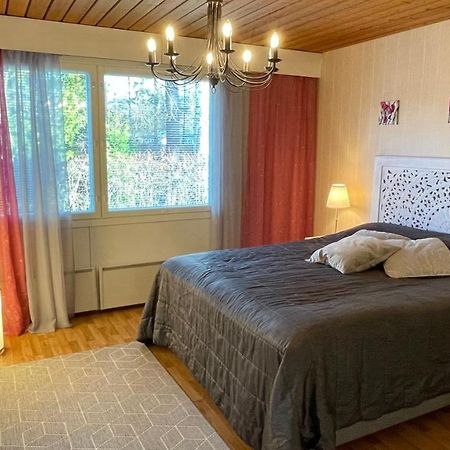 Omakotitalo 100M2, 3 Makuuhuonetta Joensuu Apartman Kültér fotó