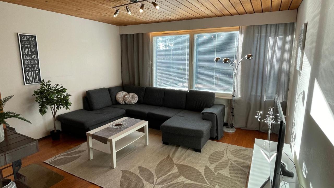 Omakotitalo 100M2, 3 Makuuhuonetta Joensuu Apartman Kültér fotó